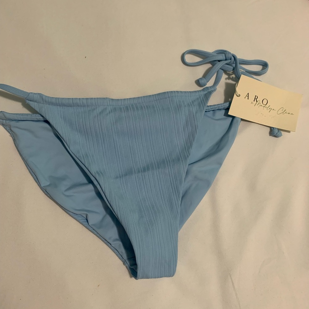 Aro Swim Cooley Bottom Skylight Rib - Picture 3 of 9
